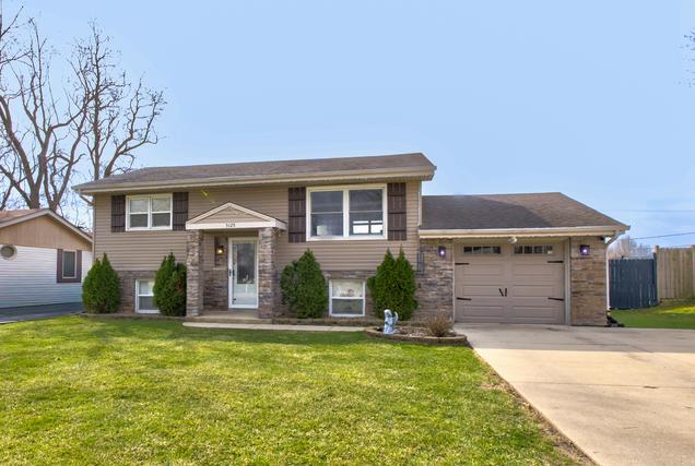 New Homes with Master Bedrooms on the 1st Floor in Monee: July 25th to July 31st