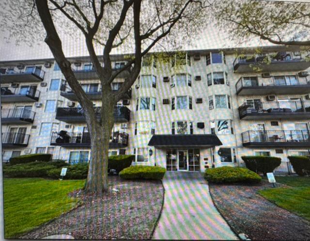 5506 Lincoln Ave. #A-525, Morton Grove, IL 60053