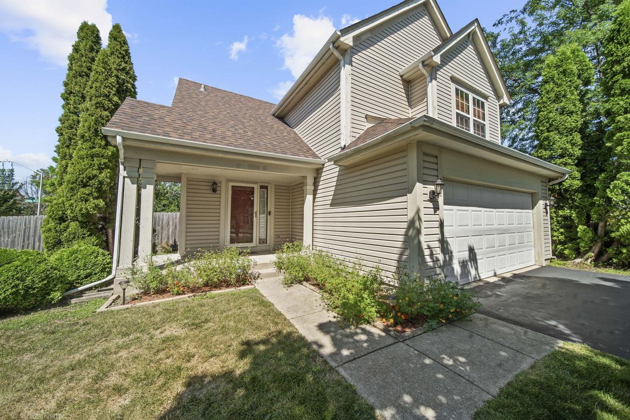 990 Pennwood Ln., Bolingbrook, IL 60440