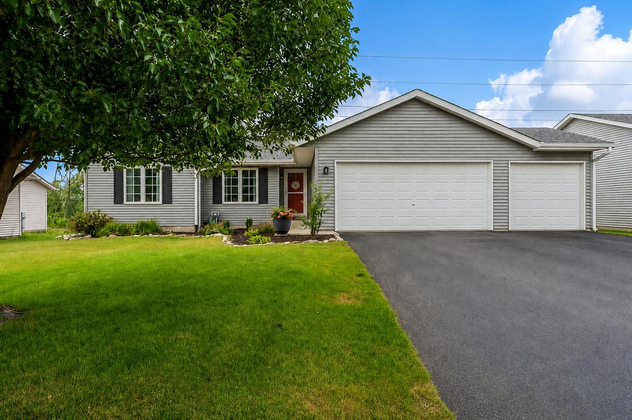 3078 Derbyshire Dr., Machesney Park, IL 61115