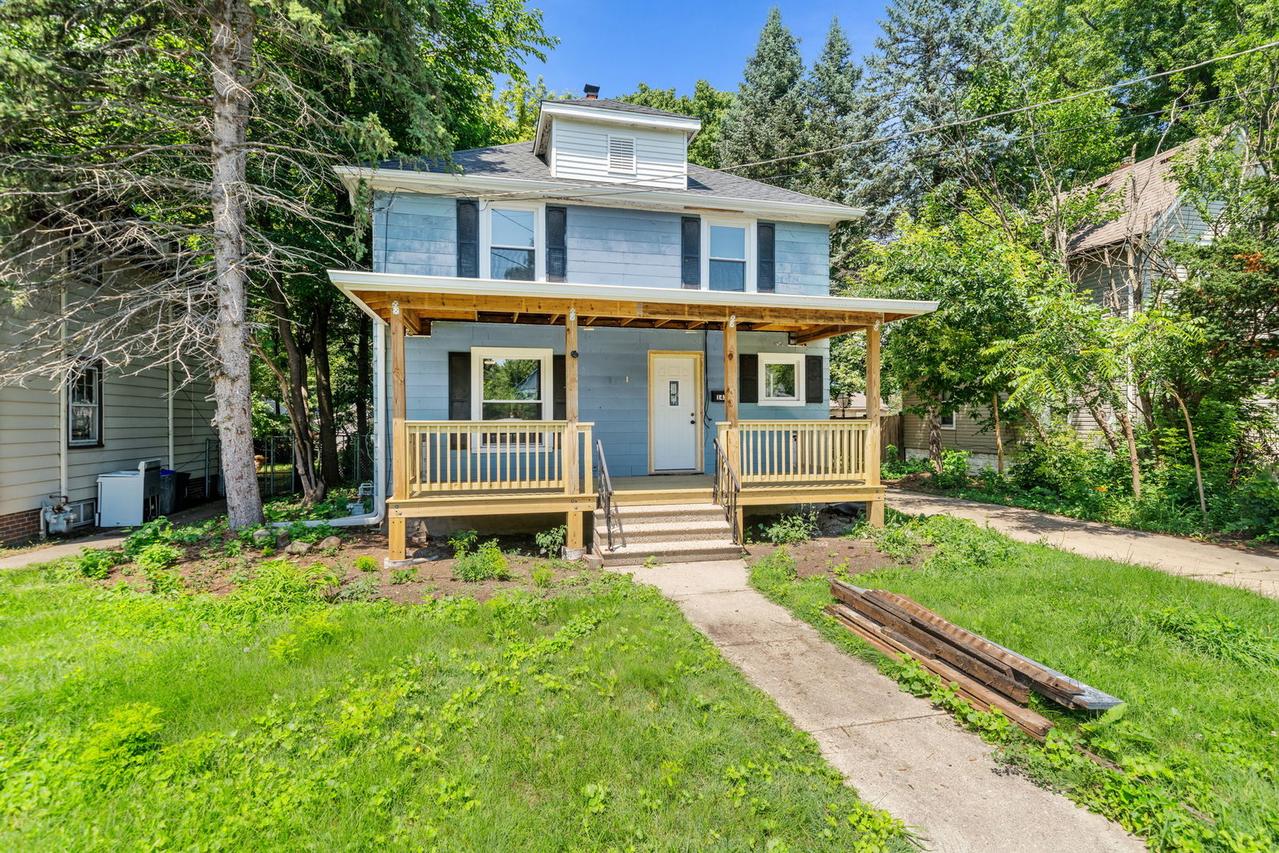 1438 Jackson St., Rockford, IL 61107