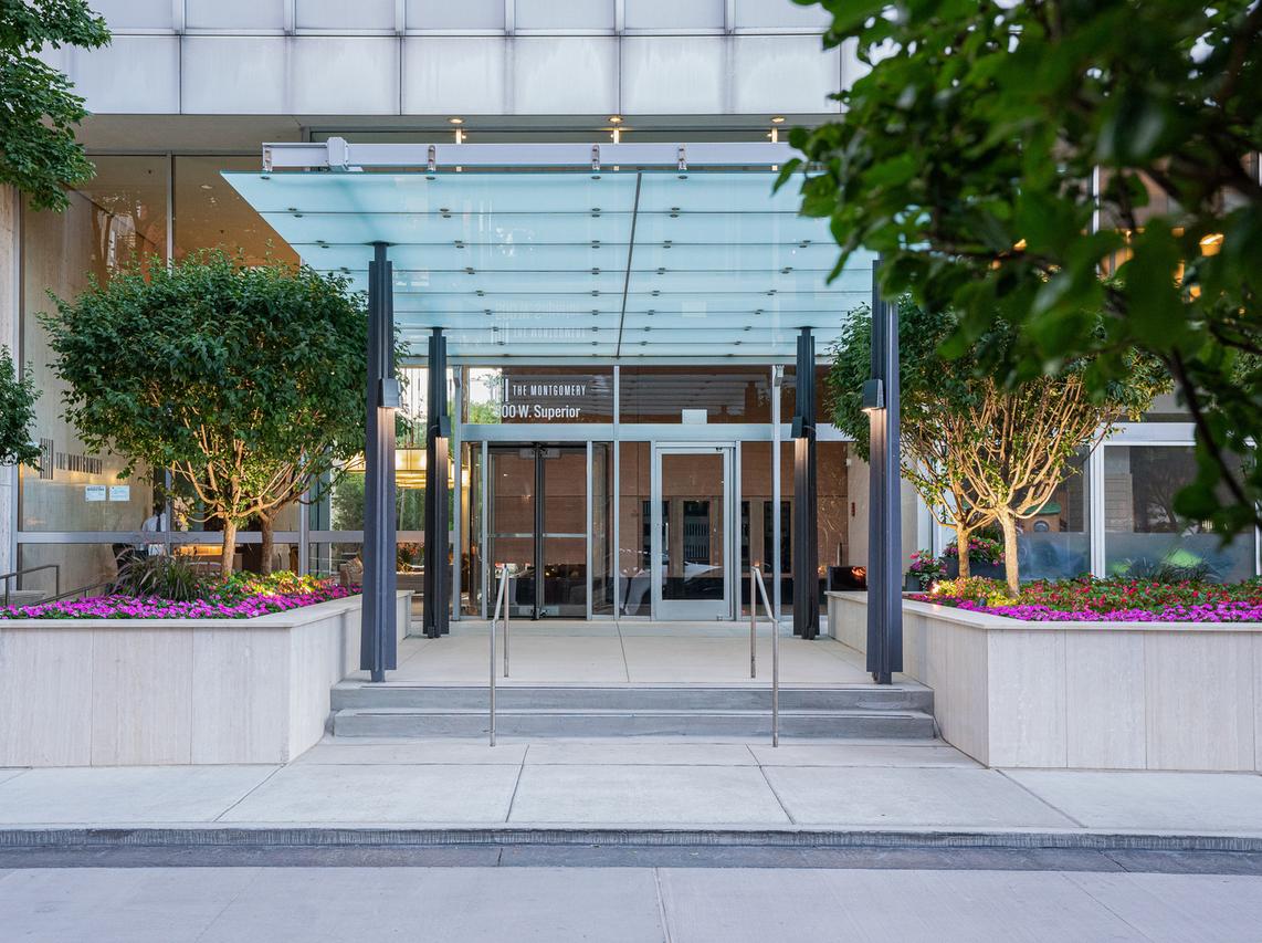 500 W Superior St. #2401, Chicago, IL 60654