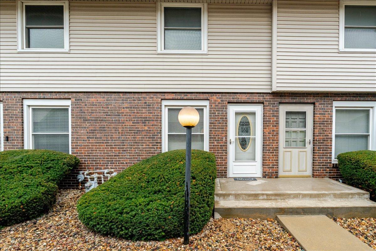 103 S Towanda Ave. #4, Normal, IL 61761