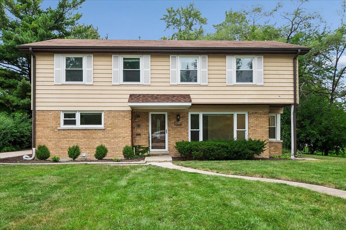 2272 Asbury Rd., Northbrook, IL 60062