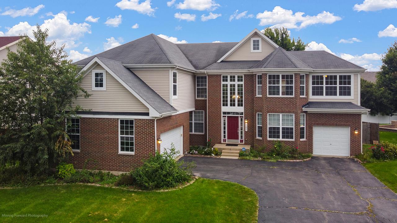 165 Sunflower Ln., Bartlett, IL 60103
