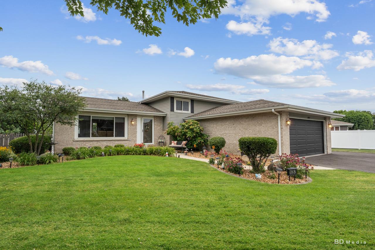 16352 Rowley Ln., Lockport, IL 60441