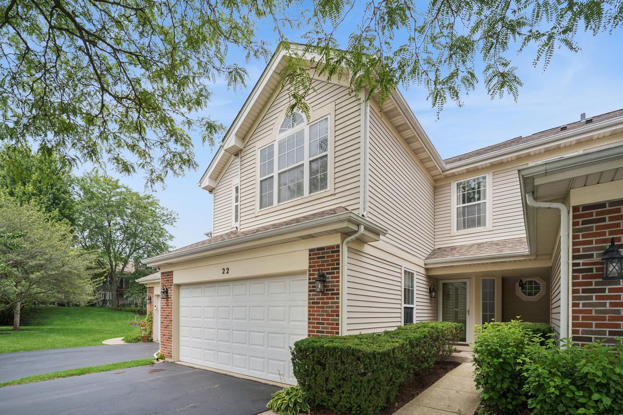 22 Cloverdale Ct., Algonquin, IL 60102