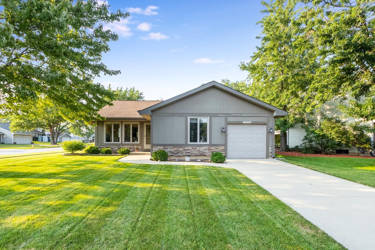 13754 W Birchwood Dr., Homer Glen, IL 60491