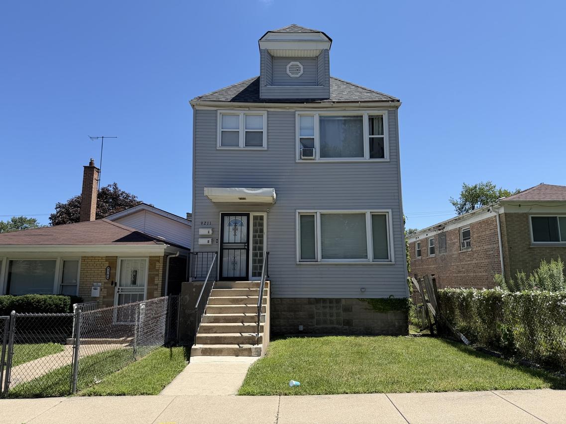 9211 S Clyde Ave., Chicago, IL 60617