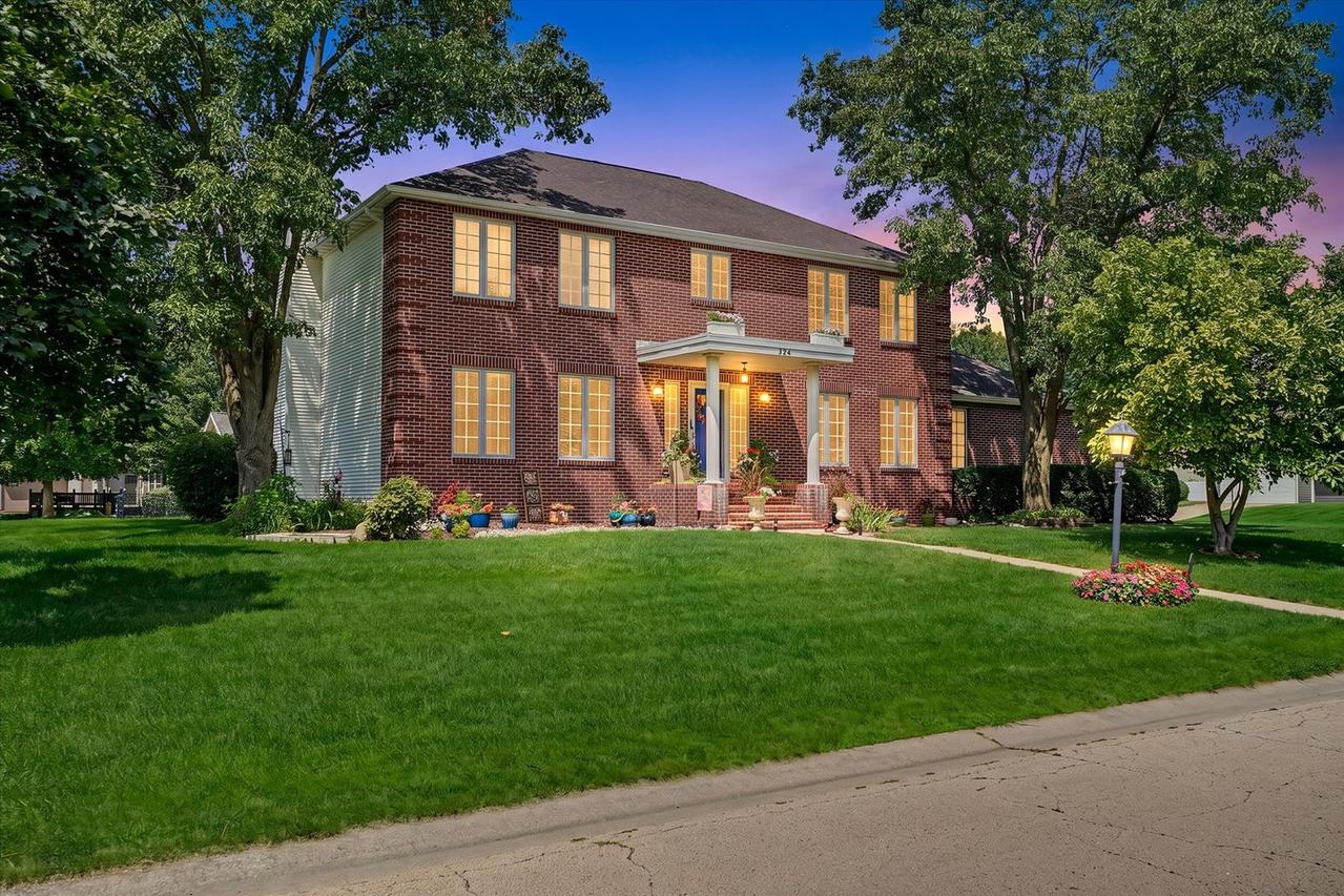 324 N Chaucer Blvd., Monticello, IL 61856