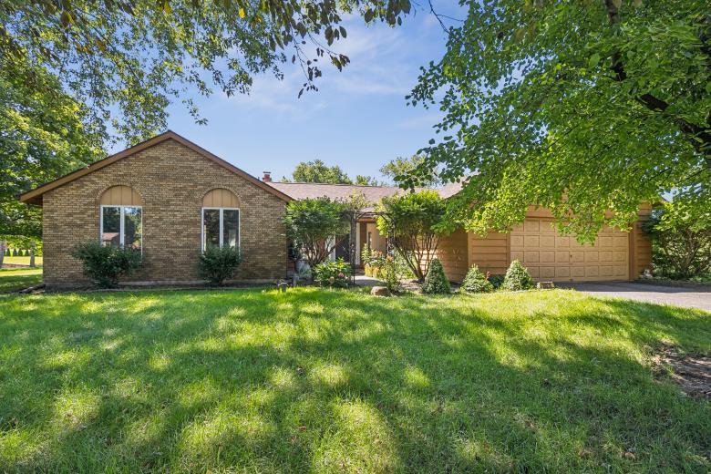 14575 W Country Lane Dr., Wadsworth, IL 60083