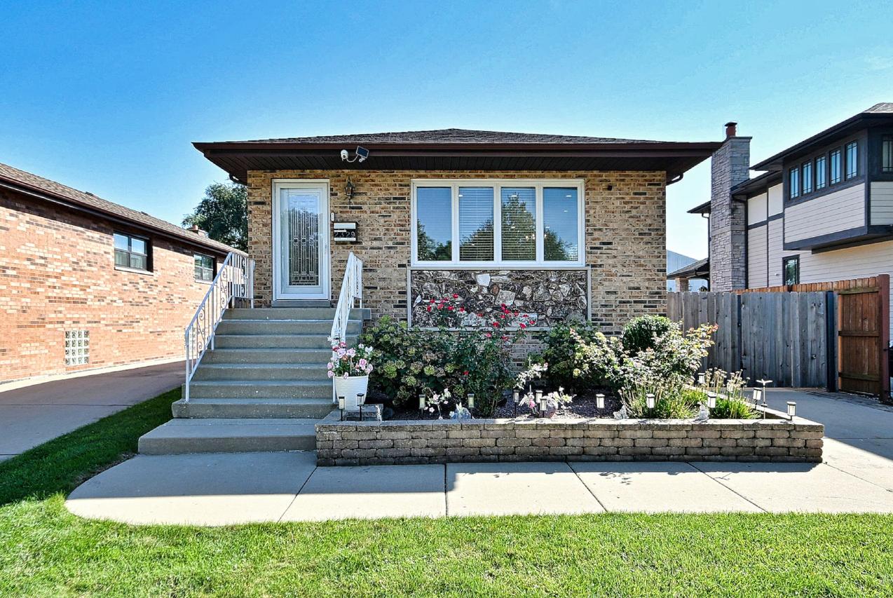 2329 Trumbull Ave., River Grove, IL 60171