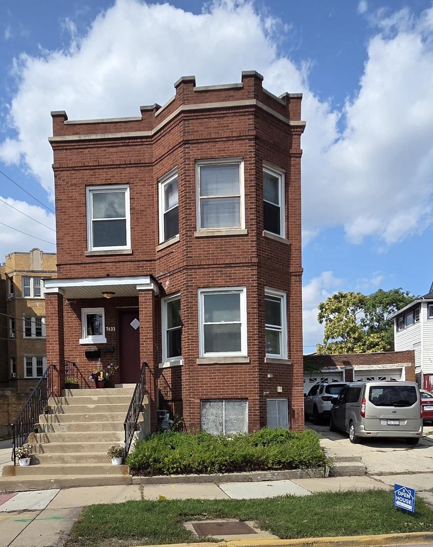 7633 Jackson Blvd., Forest Park, IL 60130