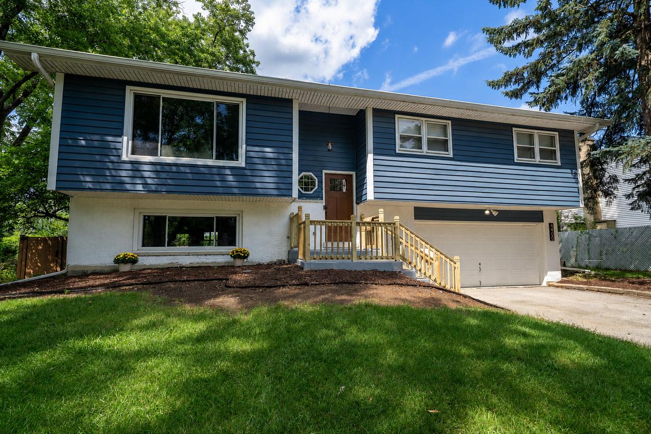 4400 Black Partridge Ln., Lisle, IL 60532