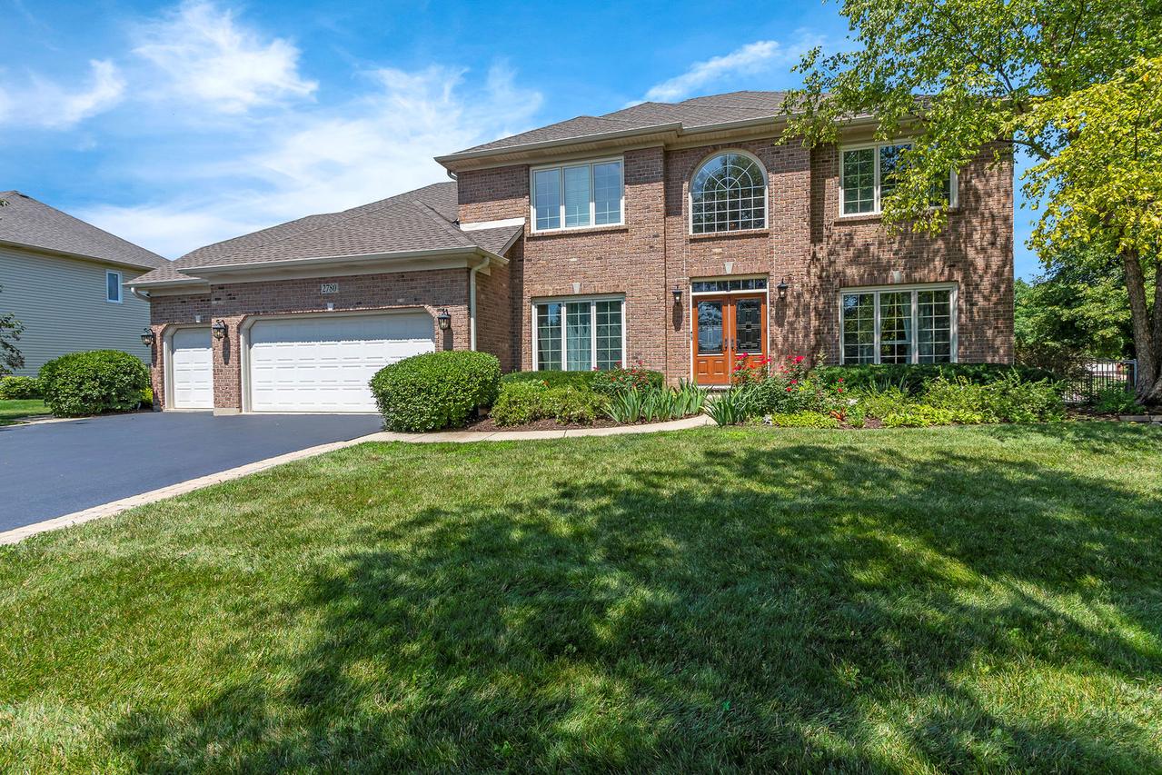 2780 Freeland Cir., Naperville, IL 60564