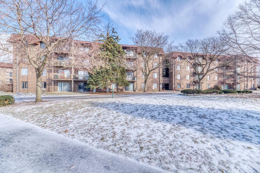 830 Elder Rd. #B303, Homewood, IL 60430