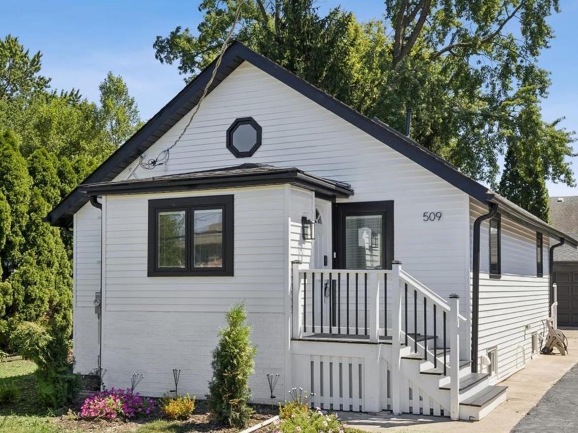 509 E Lincoln St., Arlington Heights, IL 60005
