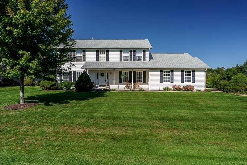 691 Stonemint Dr., Roscoe, IL 61073