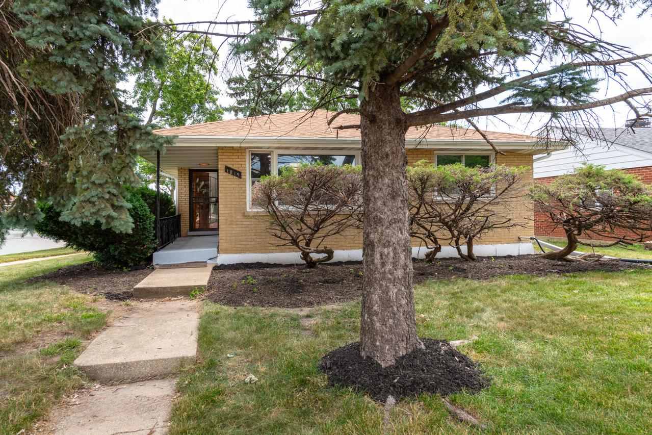 1015 W Victoria Ave., Berkeley, IL 60163