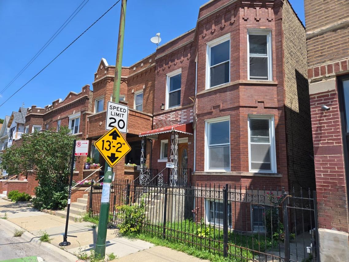 3103 N Kedzie Ave., Chicago, IL 60618