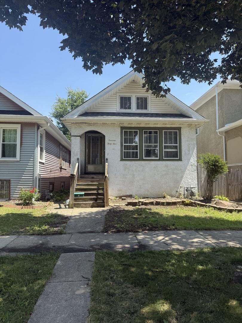 1445 Wenonah Ave., Berwyn, IL 60402