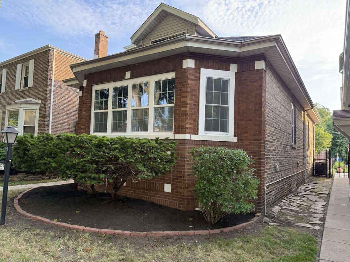 8232 S Calumet Ave., Chicago, IL 60619
