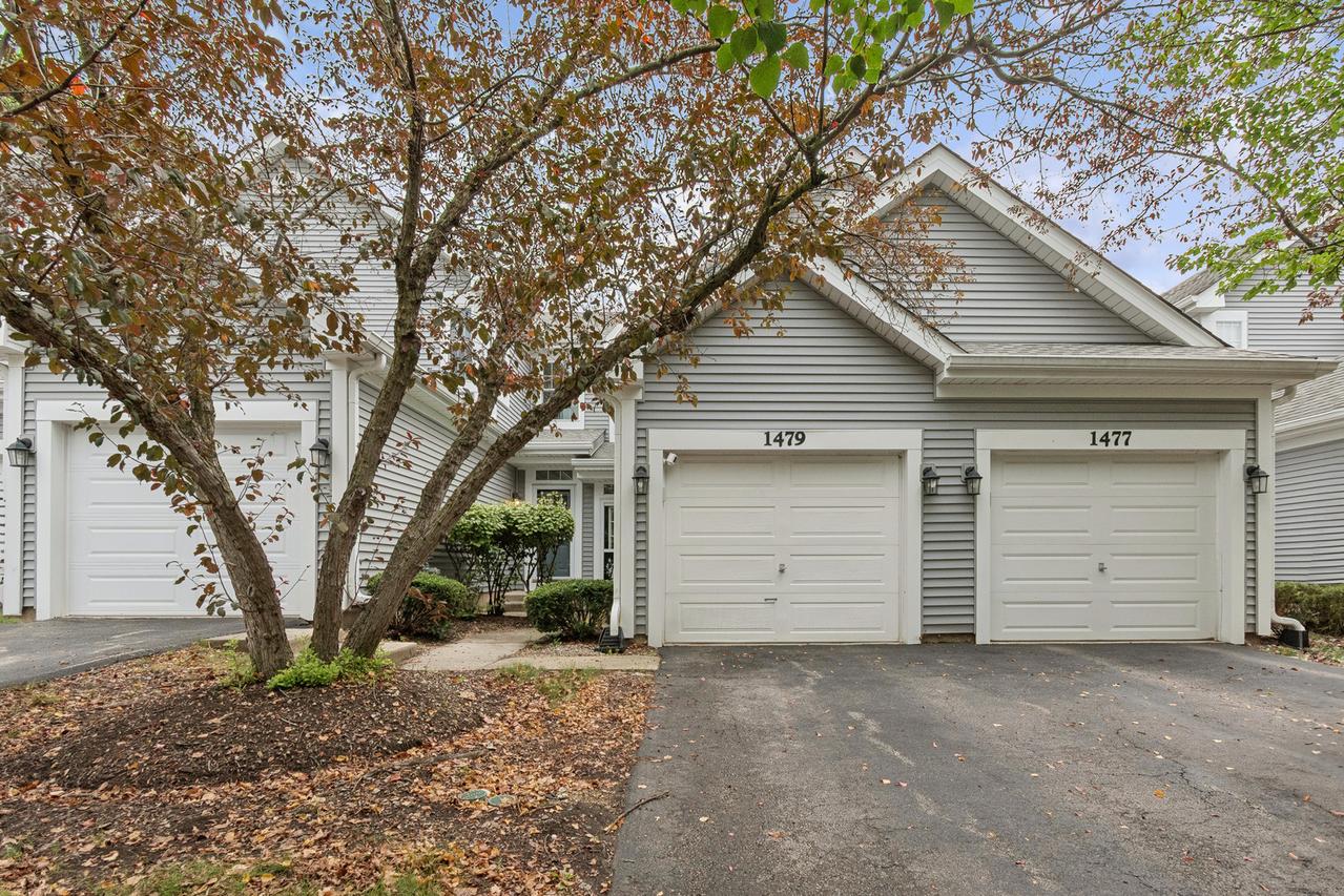 1479 Walnut Hill Ave., St. Charles, IL 60174