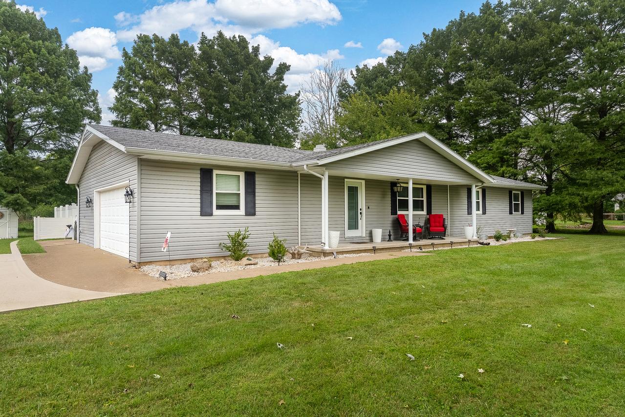 1101 E Pine St., Herrin, IL 62948