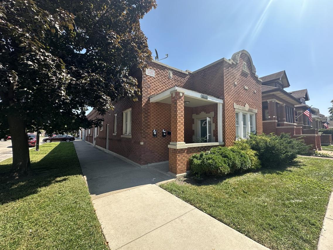 1801 S Lombard Ave., Cicero, IL 60804