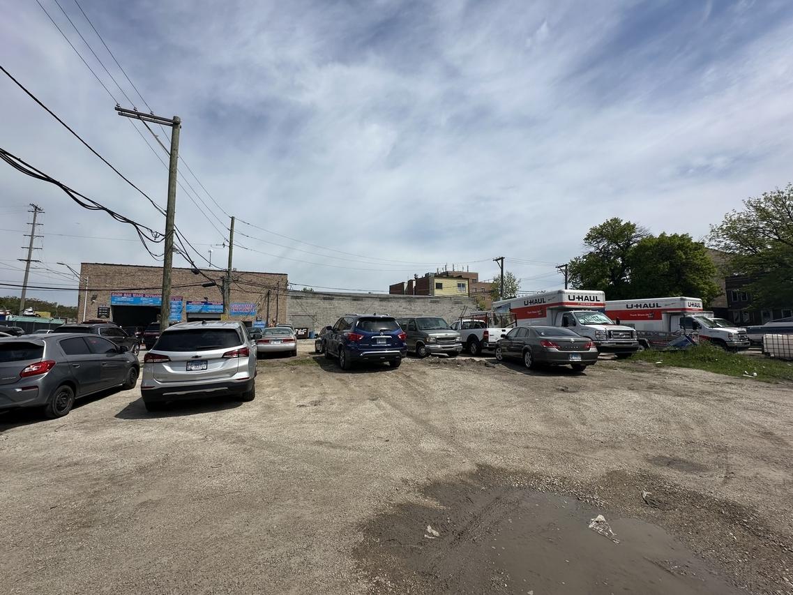 3110-3118 S Shields Ave., Chicago, IL 60616