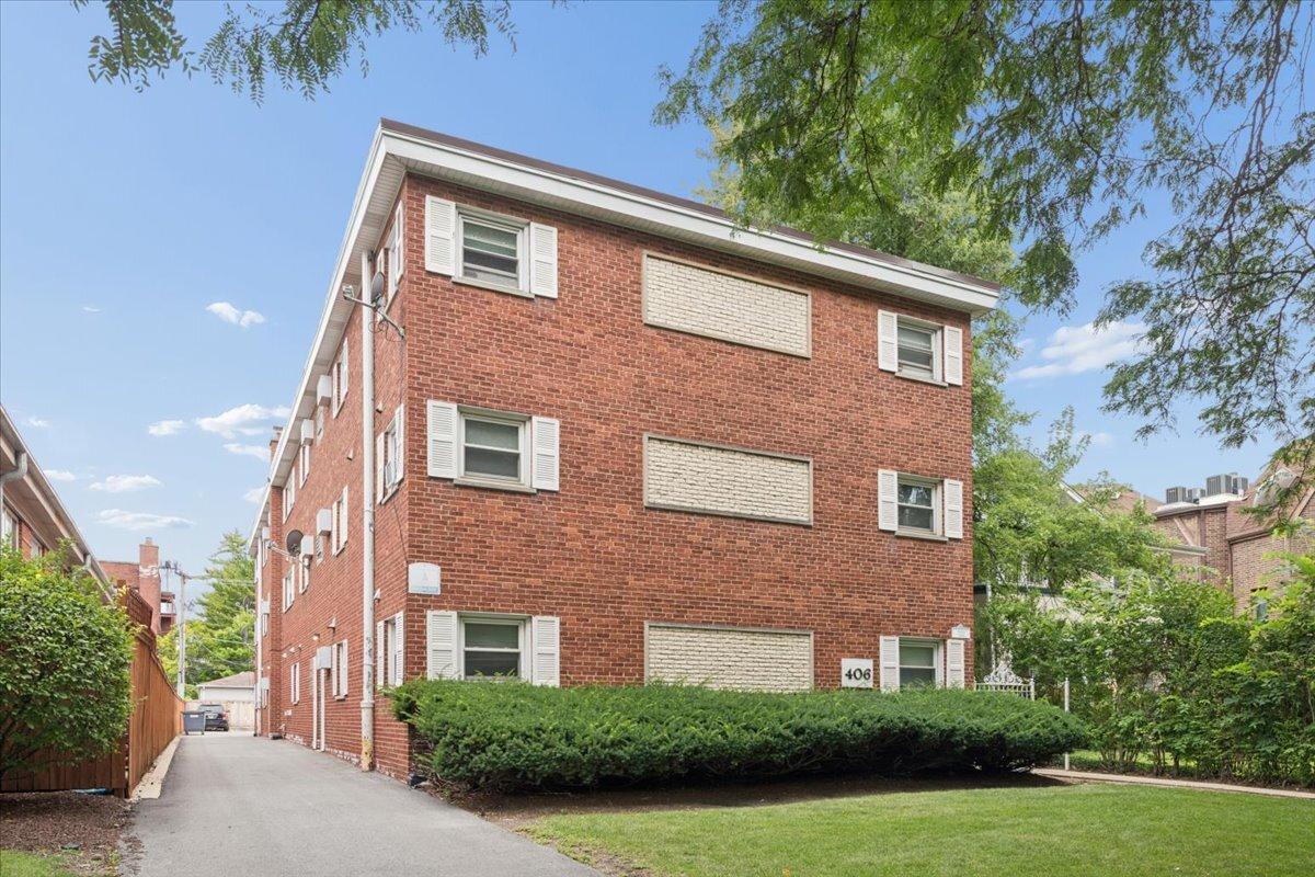 406 Franklin Ave. #3B, River Forest, IL 60305