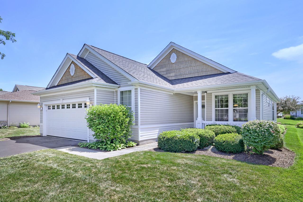 12613 Oak Grove Dr., Huntley, IL 60142