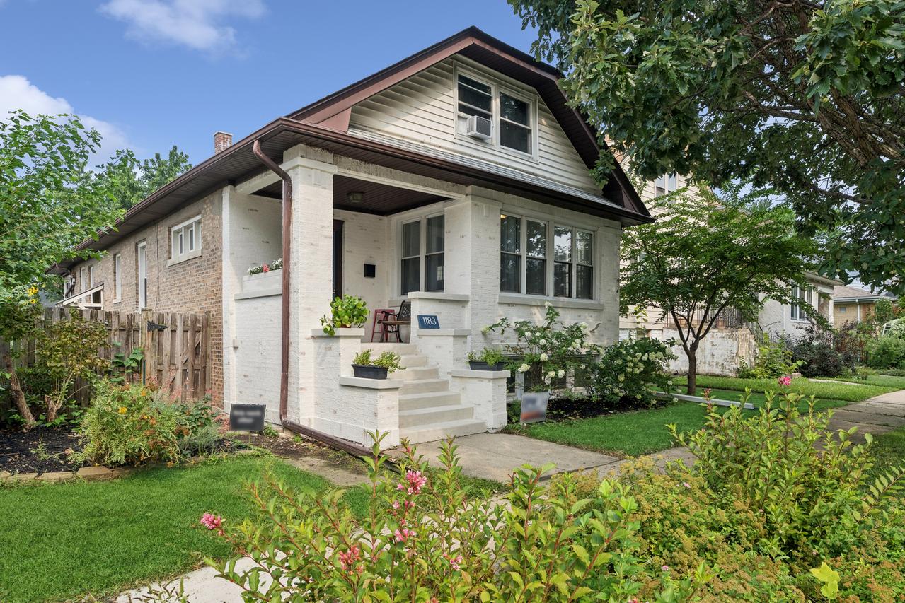 1183 S Cuyler Ave., Oak Park, IL 60304