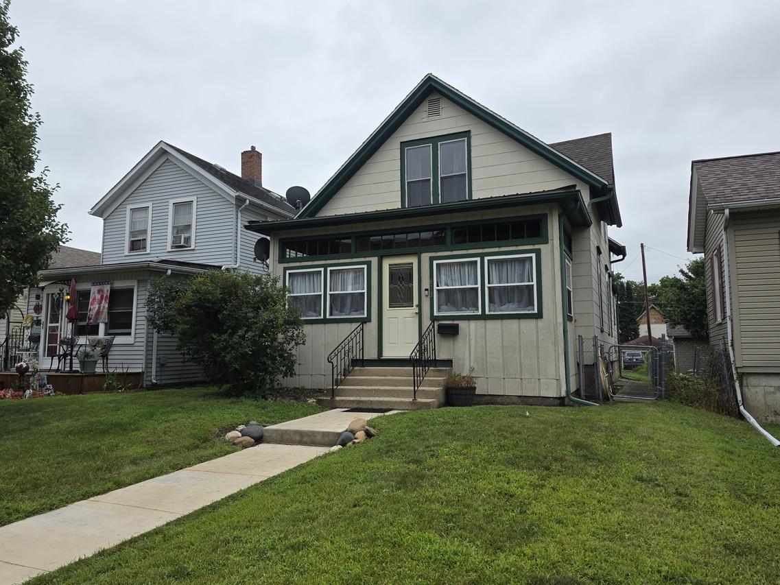 813 Pine St., Ottawa, IL 61350