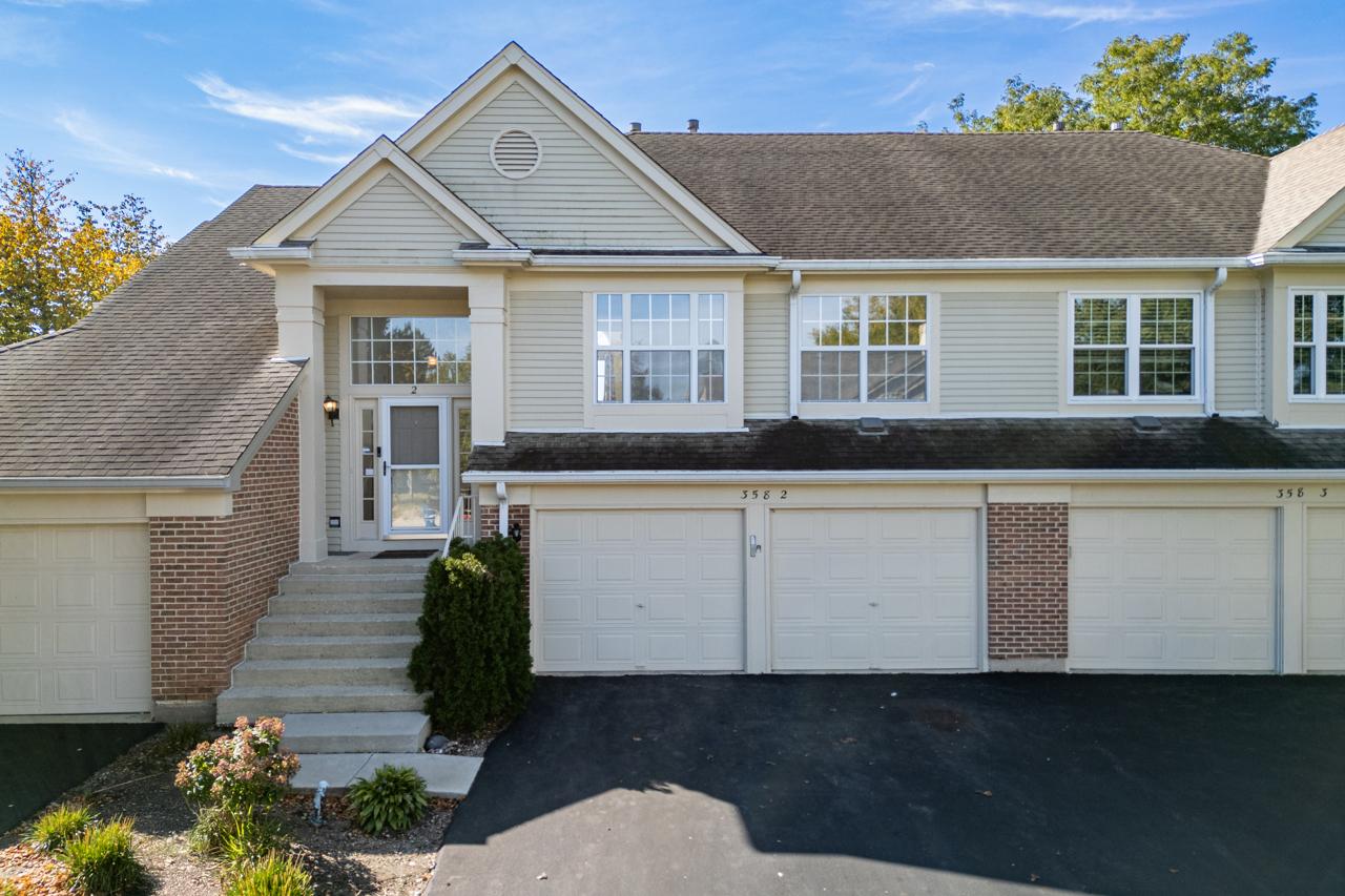 358 Ashford Cir. #2, Bartlett, IL 60103