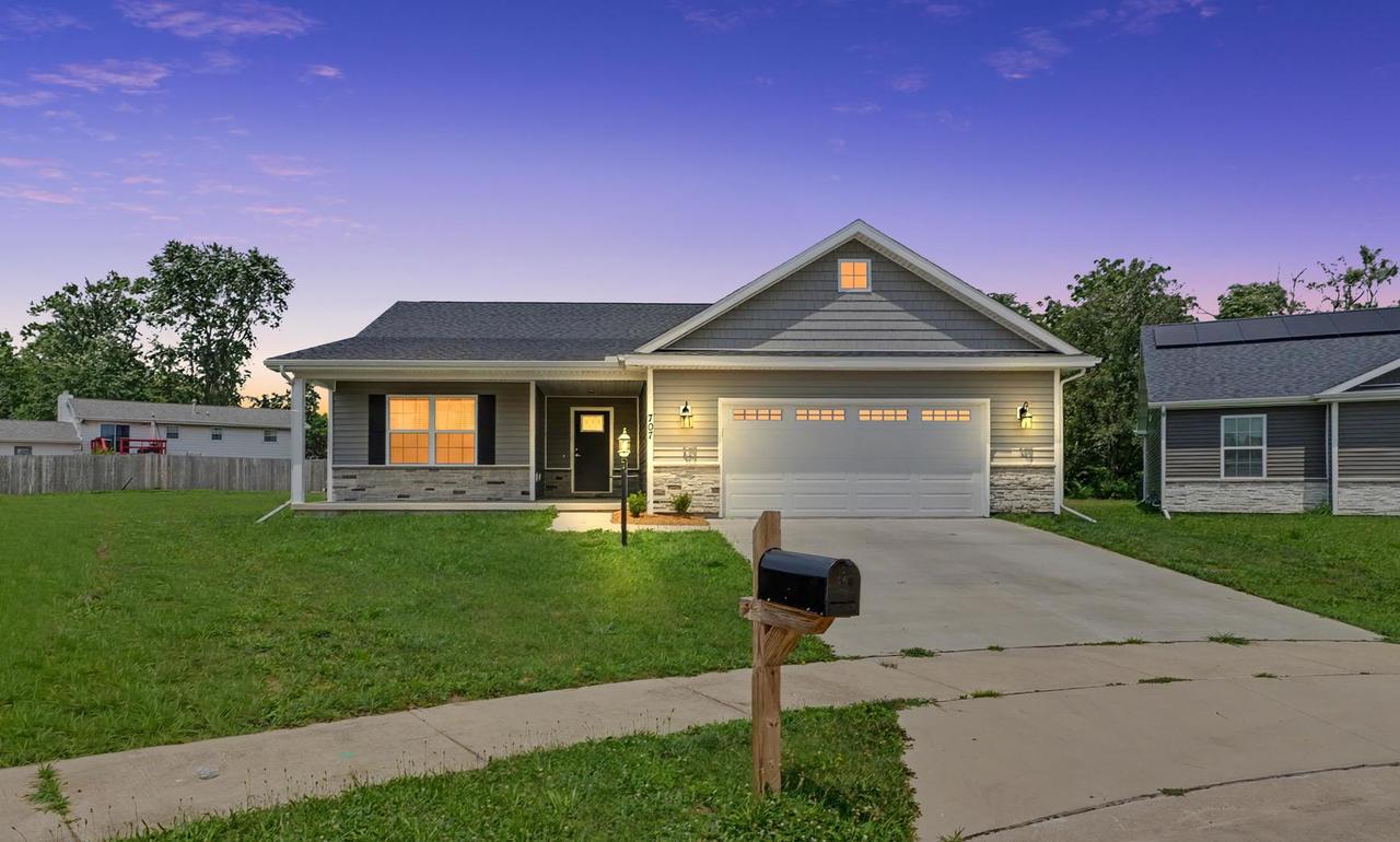 707 N Abbey Rd., Urbana, IL 61802
