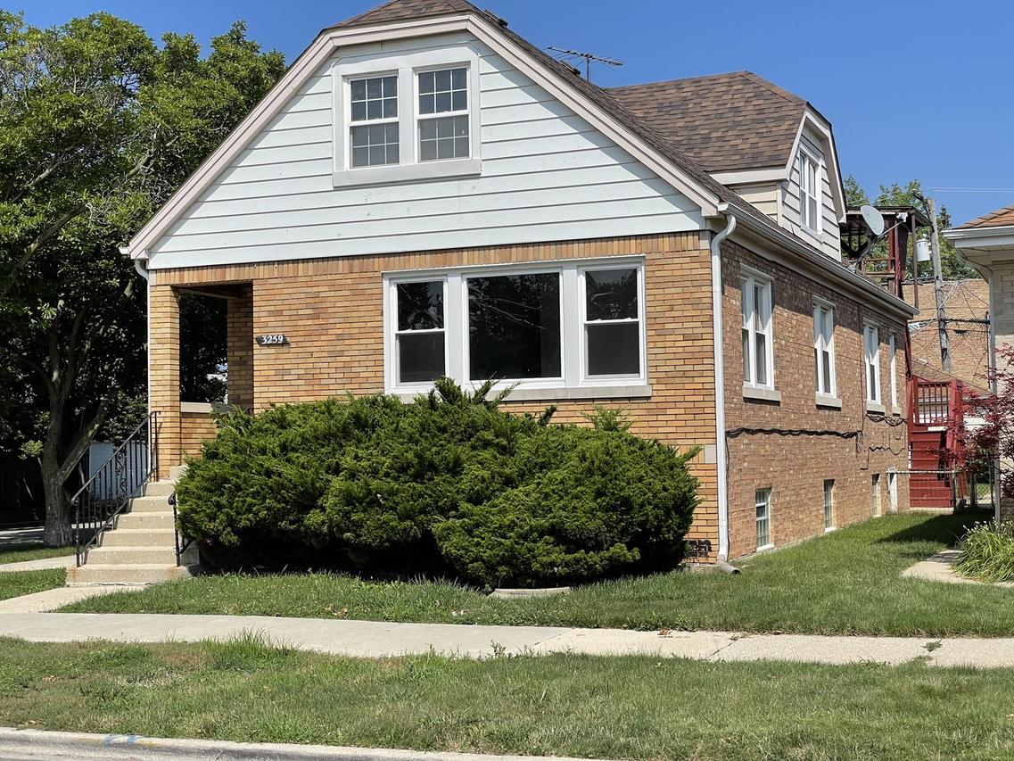 3259 N Neenah Ave., Chicago, IL 60634