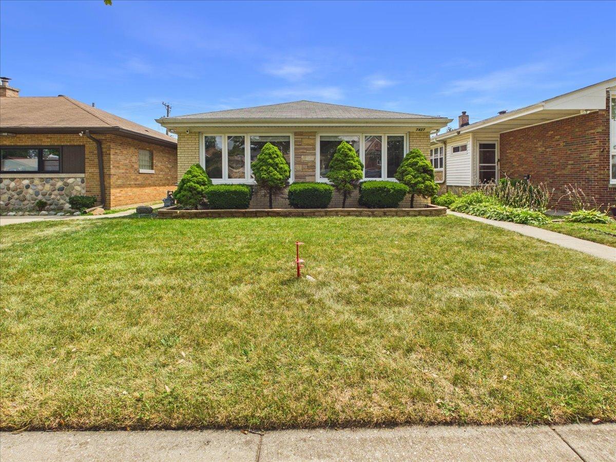 7427 Keeler Ave., Skokie, IL 60076