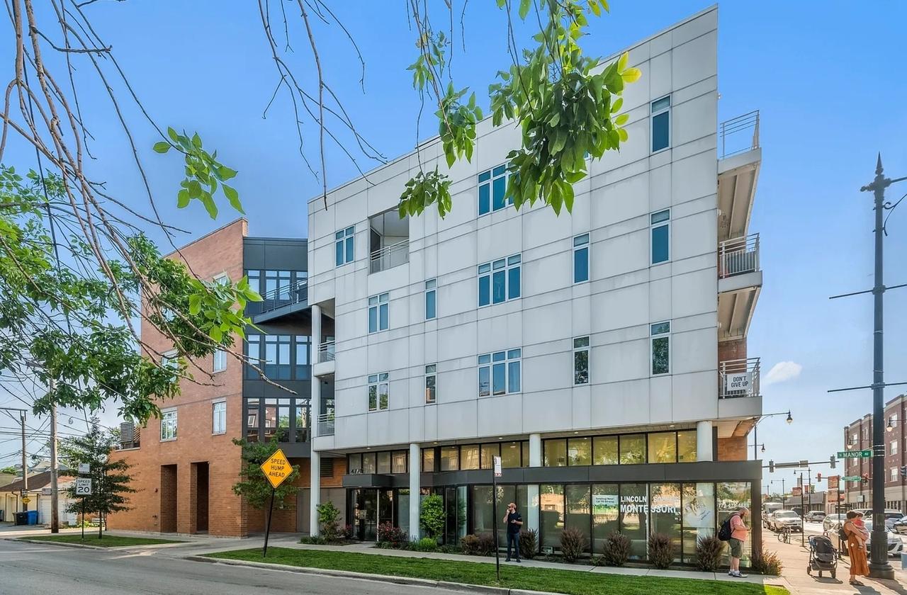 4770 N Manor Ave. #304, Chicago, IL 60625