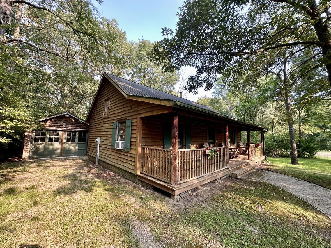 360 Lake Thunderbird Dr., Putnam, IL 61560