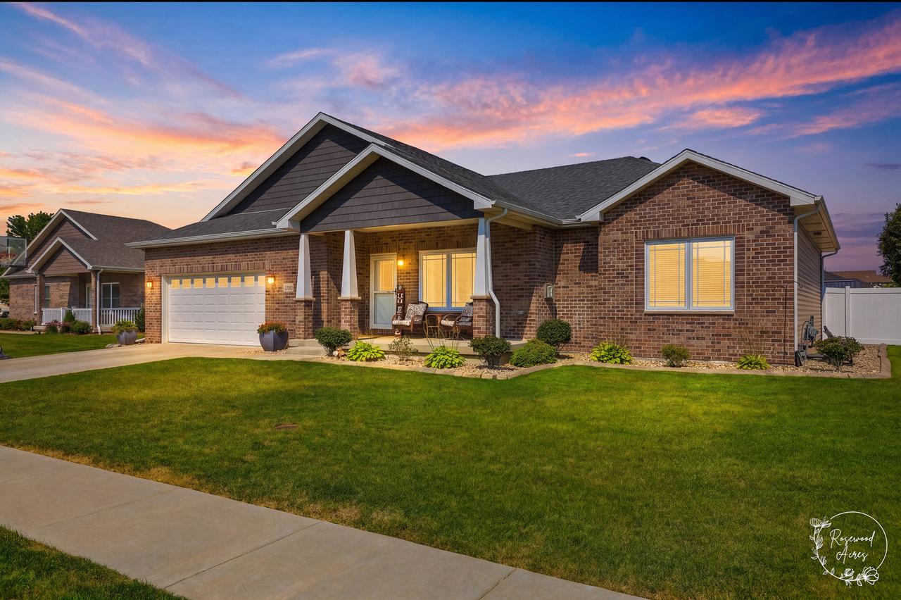 2020 Summerfield Ln., Bourbonnais, IL 60914