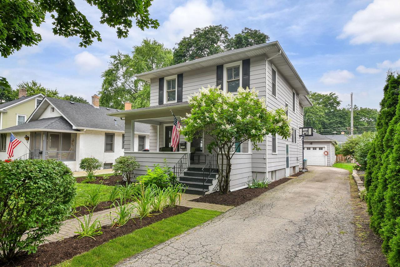 118 Logan Ave., Geneva, IL 60134