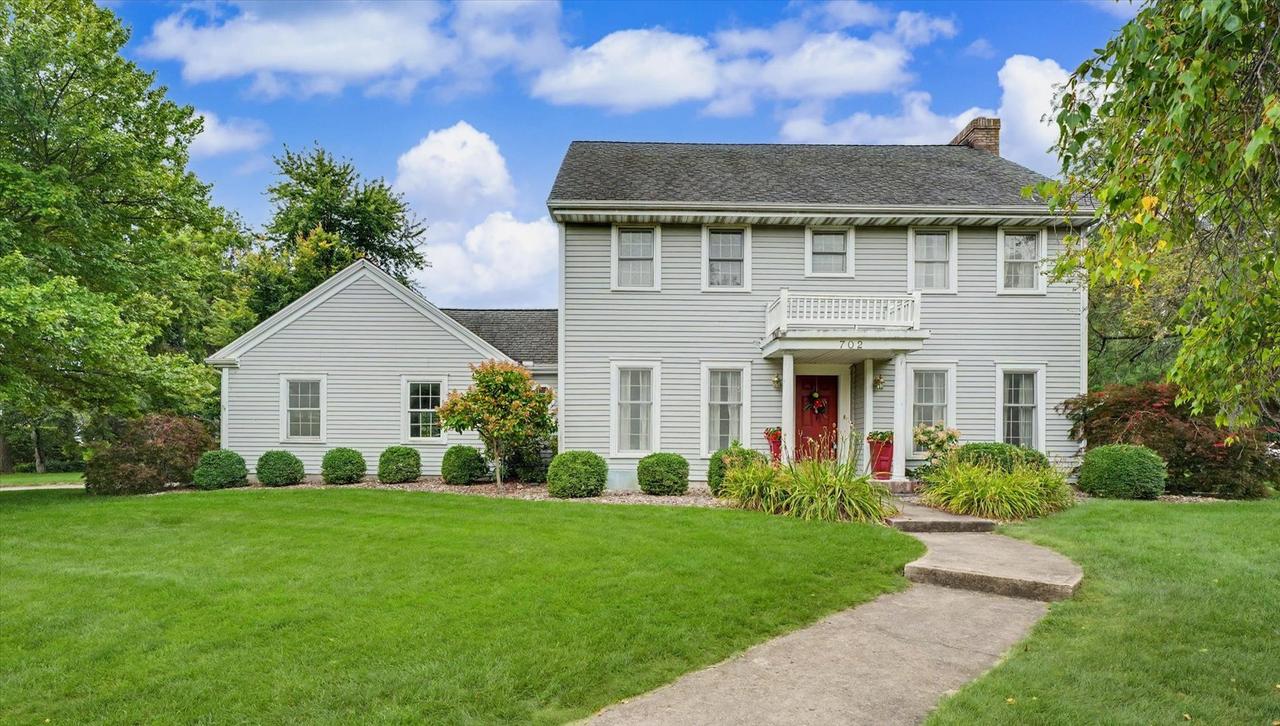 702 Cambridge Dr., Paxton, IL 60957