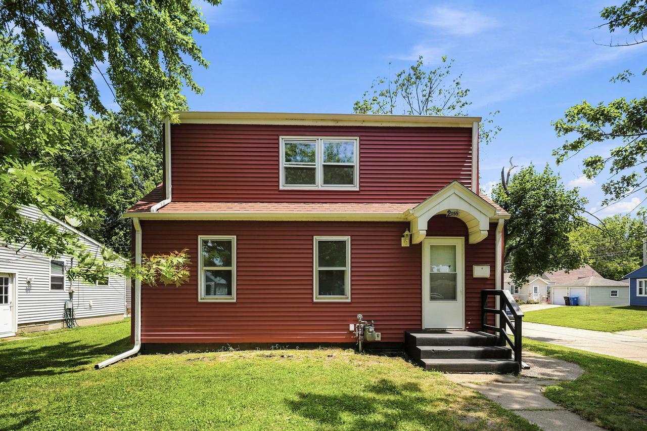 2055 36th St., Rock Island, IL 61201