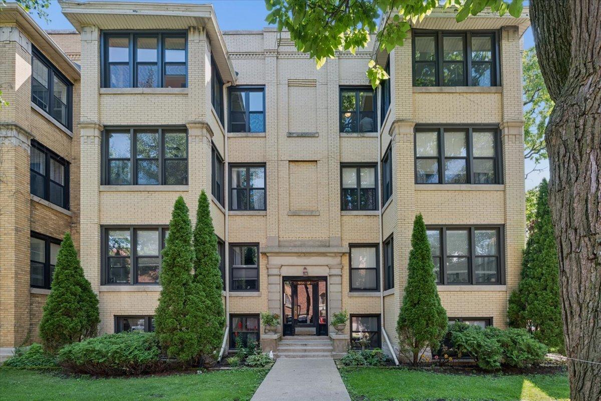 5935 N Magnolia Ave. #3, Chicago, IL 60660