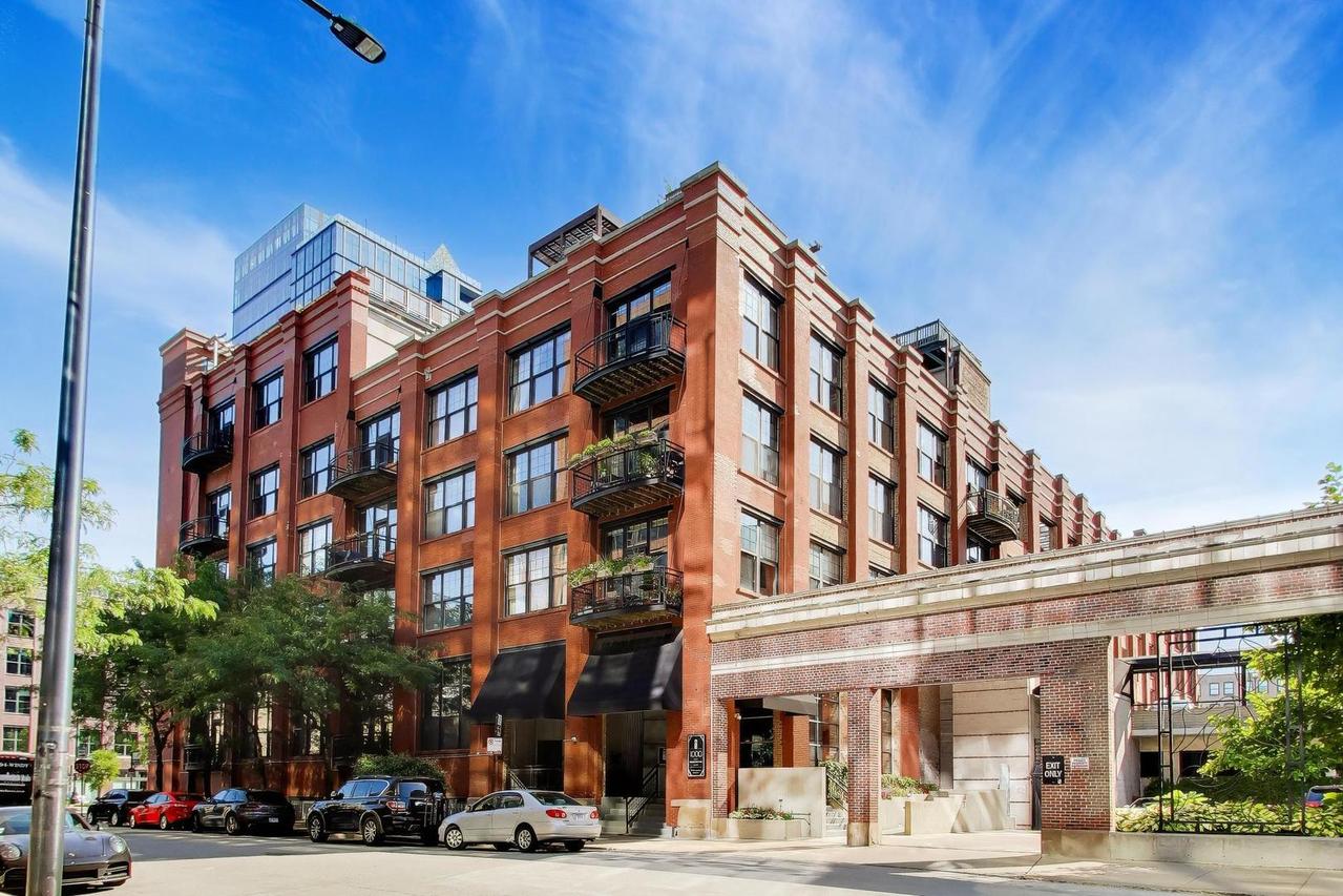 1000 W Washington Blvd. #141, Chicago, IL 60607