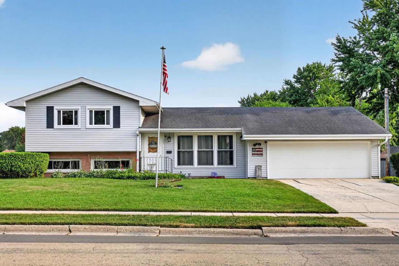 101 Joanne Ln., Rochelle, IL 61068