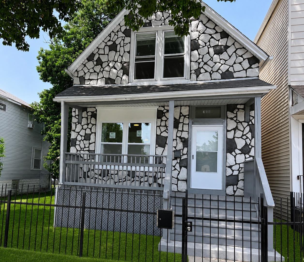 706 W 81st St., Chicago, IL 60620