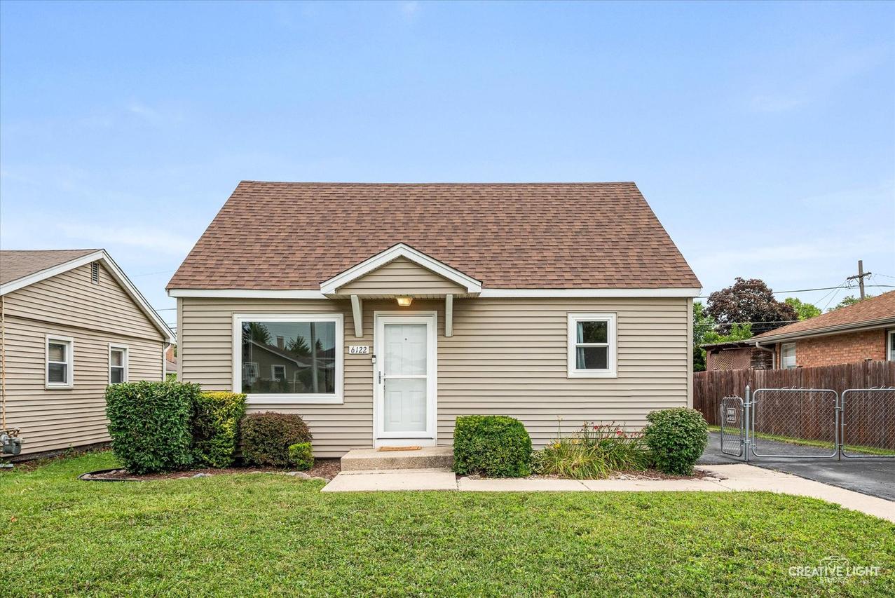 6122 W 83rd St., Burbank, IL 60459
