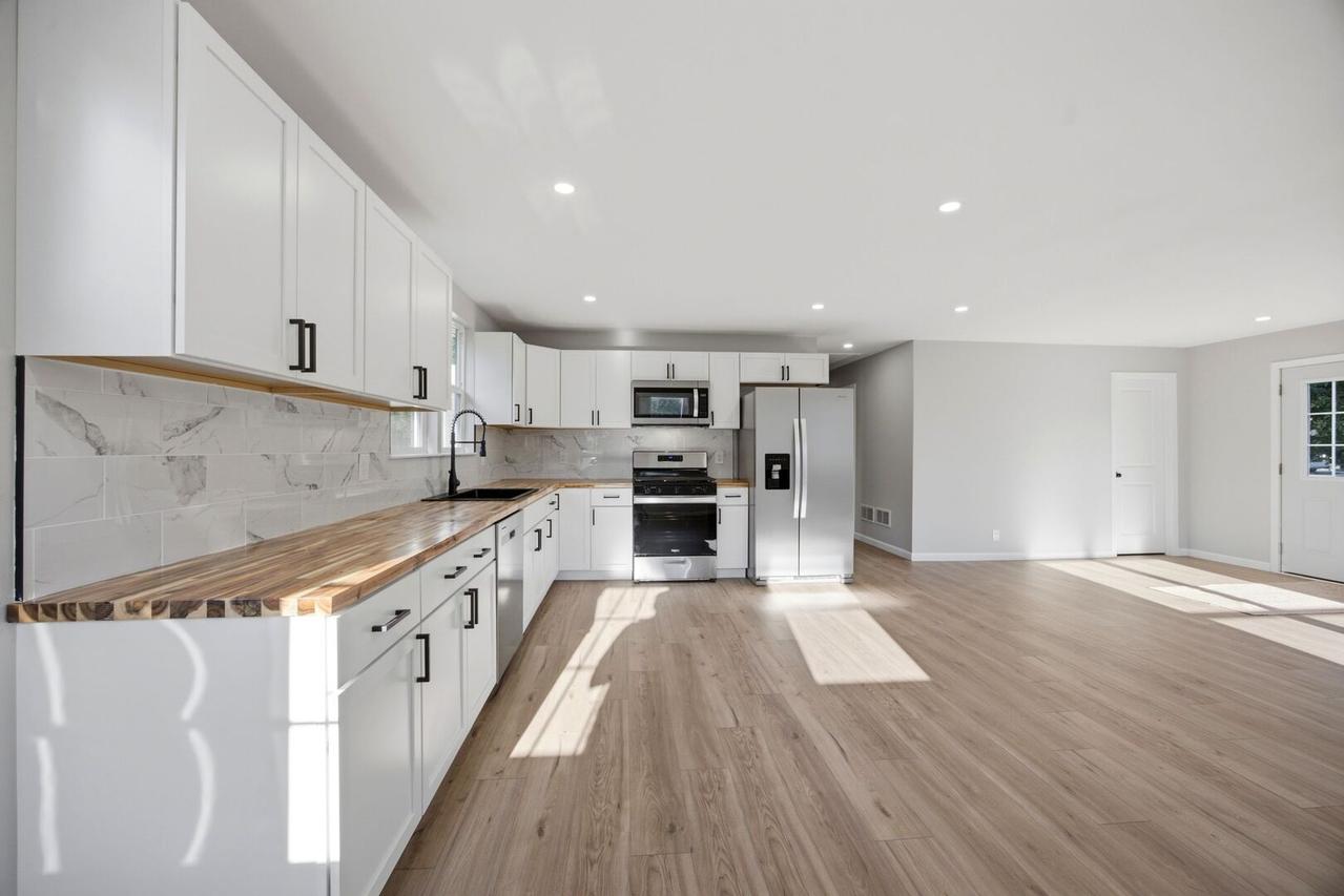 12466 W Blanchard Rd., Beach Park, IL 60087